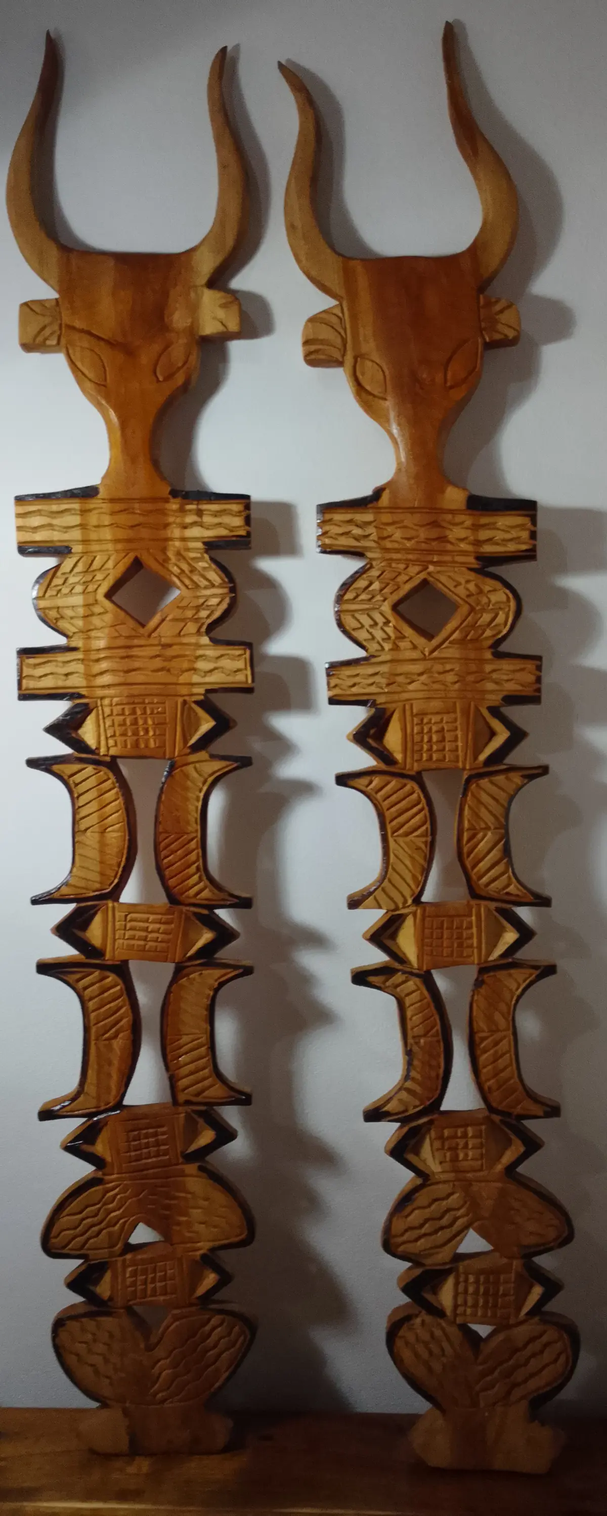 Aloalo en bois. H  105 Cm L 18 Cm — Tous les produits